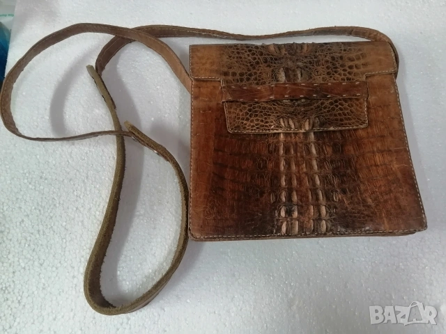 Ретро, чанта от крокидилска кожа