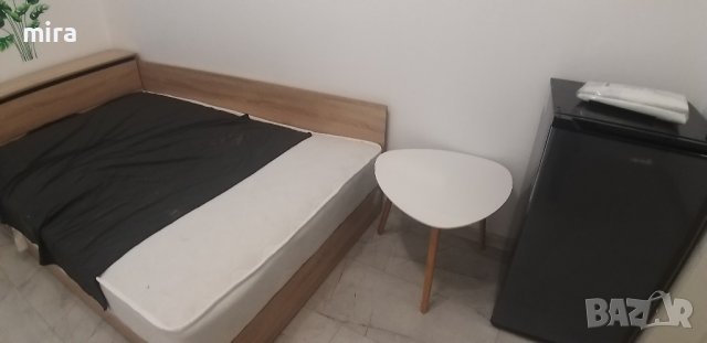 обзаведена стая в Редута след ремонт с нови мебели, снимка 10 - Стаи под наем - 44271449