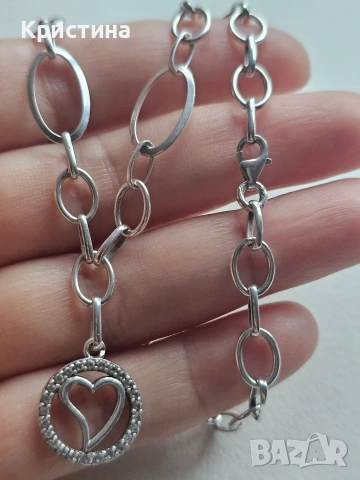 Красиво сребърно колие