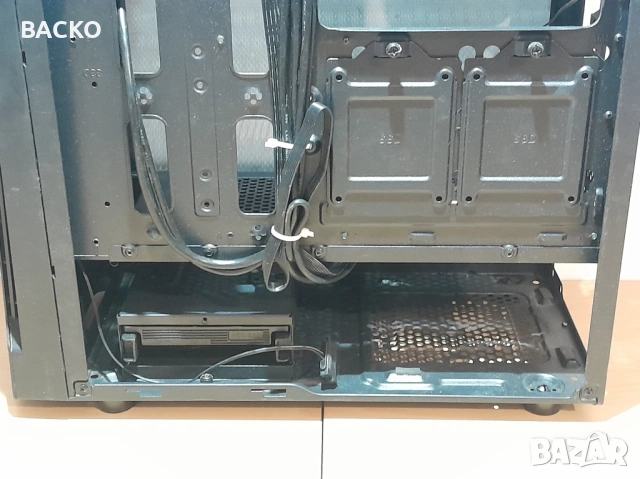 Компютърна кутия MEGAPORT, снимка 6 - Захранвания и кутии - 53061096