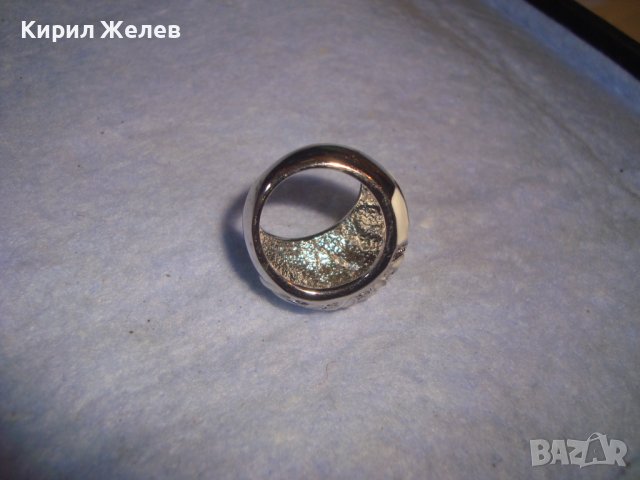 СТИЛЕН КРАСИВ ЕМАЙЛИРАН КРИСТАЛЕН АРТ ПРЪСТЕН с БЯЛА ПОЗЛАТА 27611, снимка 9 - Пръстени - 37420140