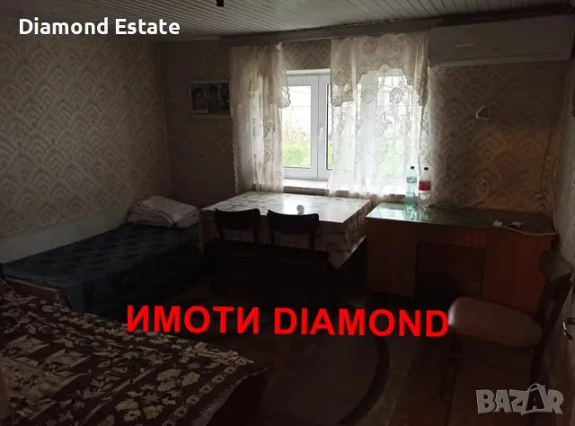 Двуетажна къща с три гаража в село Черна гора обл. Стара Загора, снимка 8 - Къщи - 49889540