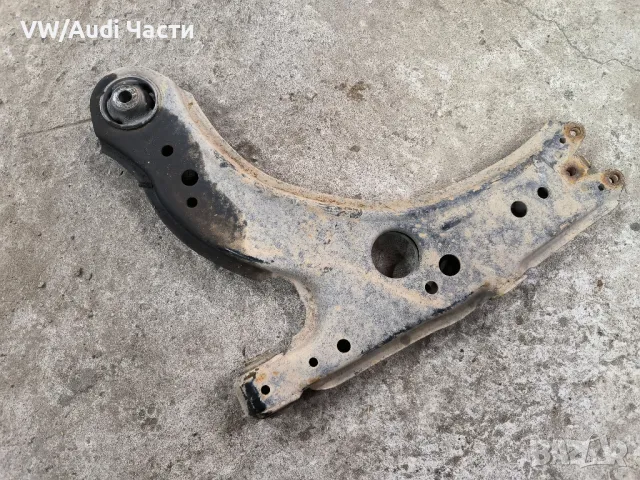 Десен носач за Голф 4 Ауди А3 Сеат Шкода Бора VW Golf 4 Audi A3 Seat Skoda Bora 