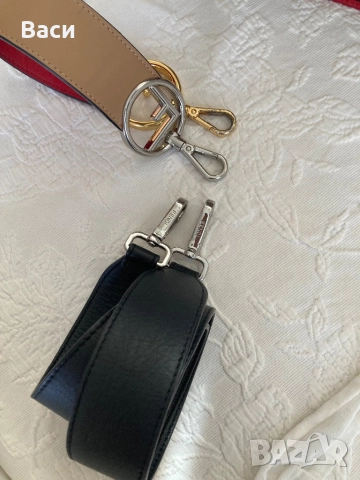 FENDI чанта естествена кожа , снимка 2 - Чанти - 51633500