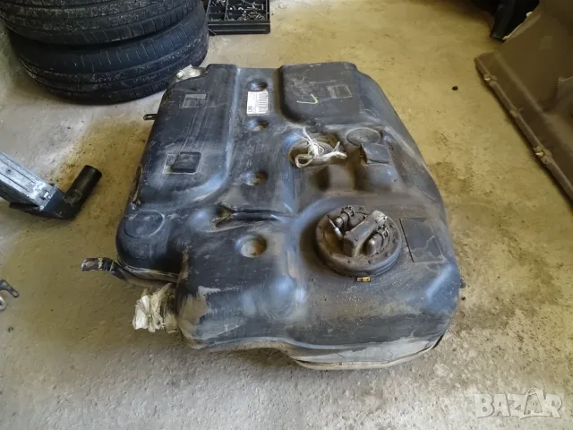 Резервоар за гориво (комплект с помпа) за Land Rover Freelander 1. 2.0 Td4 (2001-2006), снимка 2 - Части - 56024232