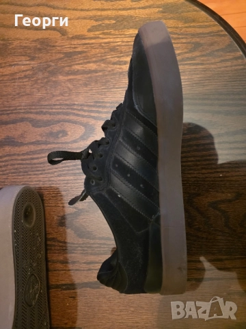 Adidas , снимка 3 - Маратонки - 52083988