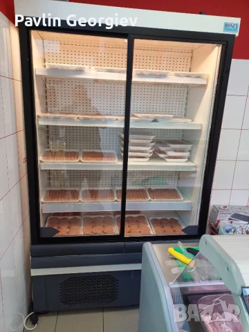 Хладилна витрина, снимка 1