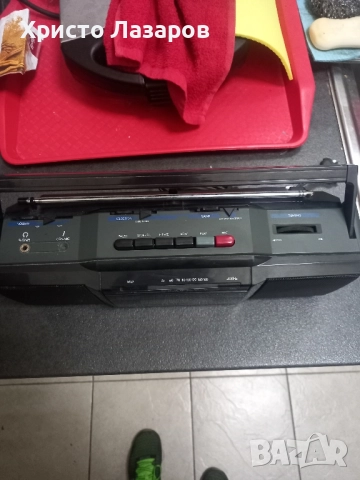 Радиокасетофон, снимка 2 - Радиокасетофони, транзистори - 52194011