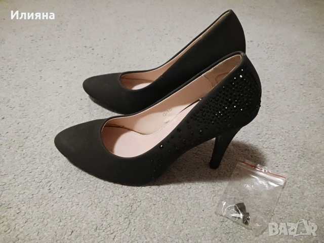 Нови черни токчета 39 номер, снимка 4 - Дамски обувки на ток - 53174070