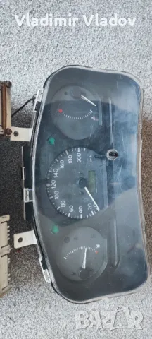 Километражи Renault 14 и Mitsubishi Colt, снимка 3 - Части - 49608004