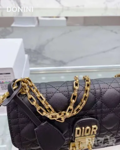 Christian Dior Дамска чанта, кожа, снимка 4 - Чанти - 56316196