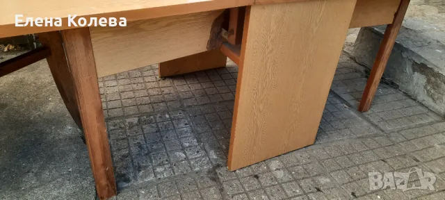 Маса, въртящ стол и табуретка, снимка 4 - Маси - 35087383