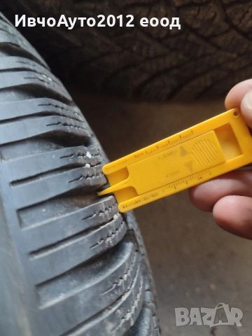 Зимни гуми 205/60/16 Bridgestone blizzak lm 005, снимка 4 - Гуми и джанти - 51484913