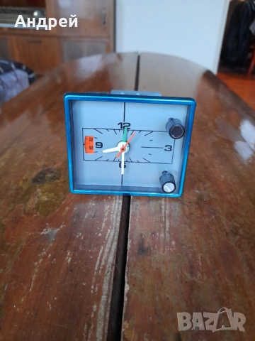 Стар електрически часовник Diehl