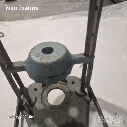 Яка Затварачка Буркани, снимка 2 - Буркани, бутилки и капачки - 51489381