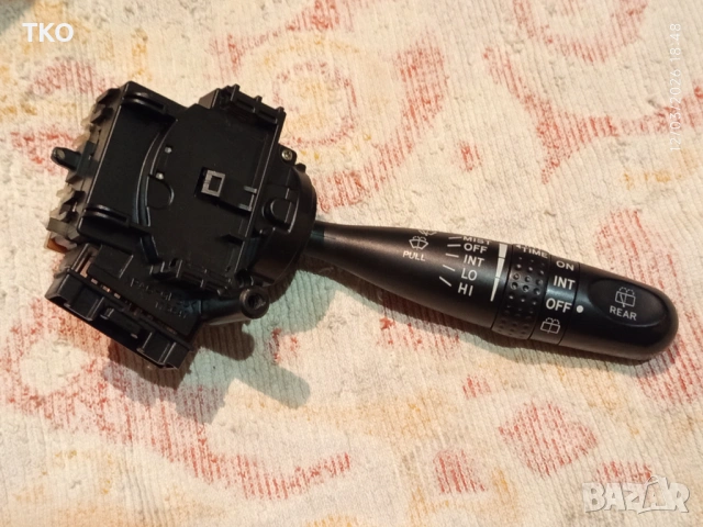 Лостче - ключ за управление на чистачки за TOYOTA , снимка 2 - Части - 52931289