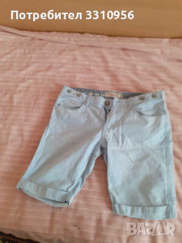 Продавам  къси  панталони.Размер29.