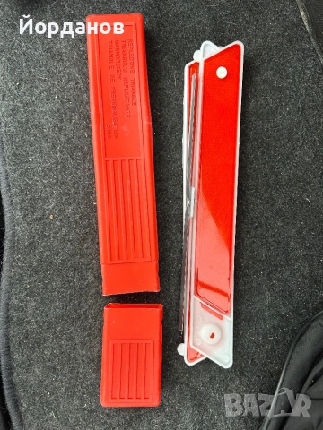 Нов авариен триъгълник за кола