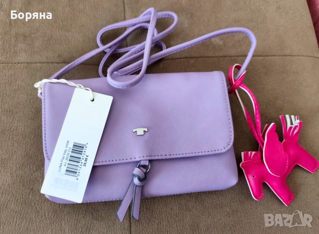 Tom Tailor нова малка лилава чанта с висулка кон