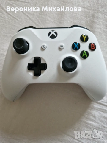 Продавам Xbox one s + Forza horizon 5, снимка 3 - Xbox конзоли - 53010360