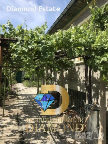 Двуетажна къща в село Черна гора, обл. Стара Загора, снимка 2 - Къщи - 50616762