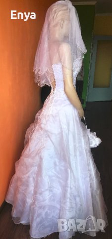 Булчинска рокля №5 - НОВА ! С воал, чанта, ръкавици и венче, снимка 2 - Сватбени рокли - 37367586