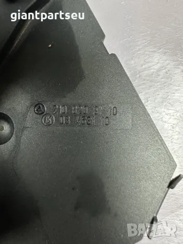 Бутон Управление Седалка за Мерцедес Mercedes-benz W210  W463 2108209110, снимка 2 - Части - 49092298