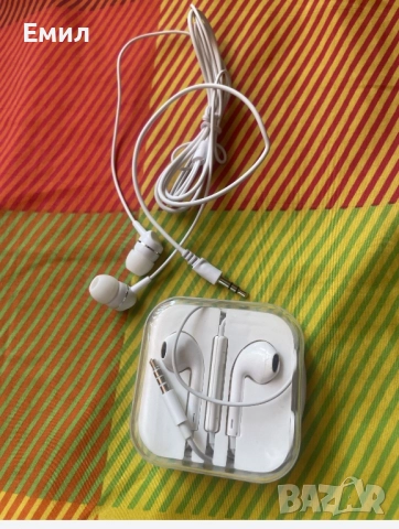 оригинални бели слушалки за айфон със старата букса по 20лв бр., снимка 2 - Apple iPhone - 52865499