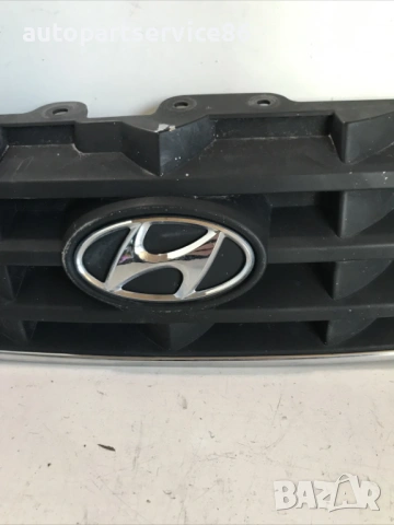 Предна емблема лого на решетката за Hyundai Accent 1.5 CRDi (2004) 86361-25620, снимка 2 - Части - 54345310