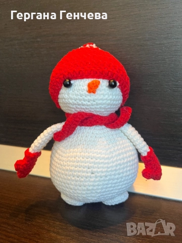 Ръчно плетен снежен човек – уникална декорация или подарък!