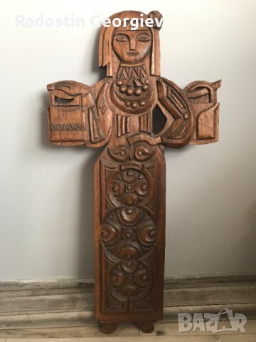 Продава пано дърворезба