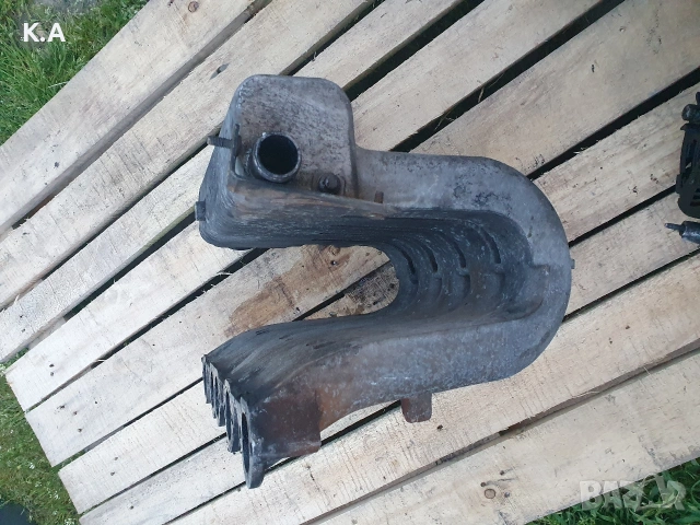 Всмукателен колектор VW Transporter T4 2.4 , снимка 4 - Части - 54346604