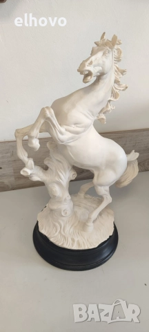 Статуетка на див кон, снимка 5 - Антикварни и старинни предмети - 52747313