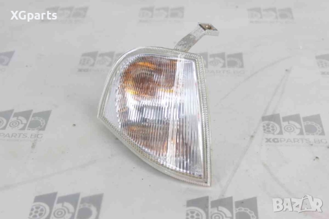 Десен мигач за Skoda Octavia (1996-2000)