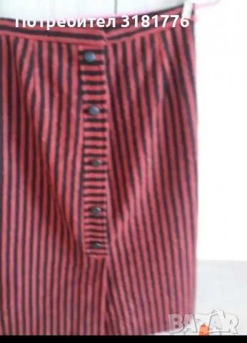 Дамска вълнена пола.