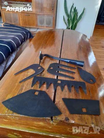 Стари градински инструменти