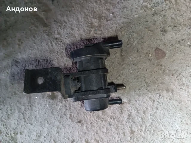 Вакуумен регулатор Mercedes C220 W203 0005450327, снимка 2 - Части - 56168292