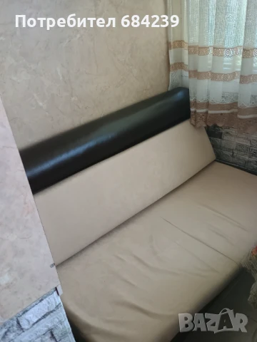 Мебели -маса,,малък диван,-пакетна цена , снимка 2 - Дивани и мека мебел - 51324231
