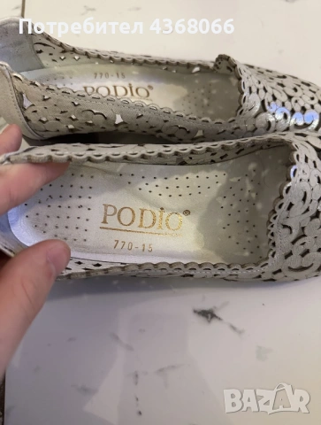 Дамски обувки на нисък ток в сребрист цвят, снимка 4 - Дамски обувки на ток - 53373824