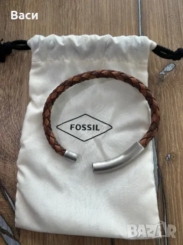 Мъжка кожена гривна Fossil, снимка 2 - Гривни - 49242303