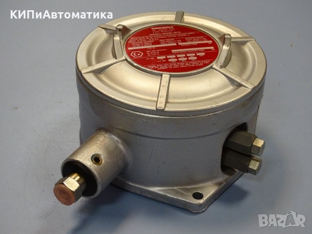 пресостат BARKSDALE Pressure Switch B2X-M72SS-EX, снимка 1 - Резервни части за машини - 35095237