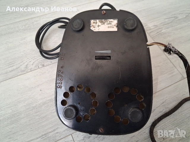 Бакелитов ретро телефон, снимка 8 - Антикварни и старинни предмети - 37931690