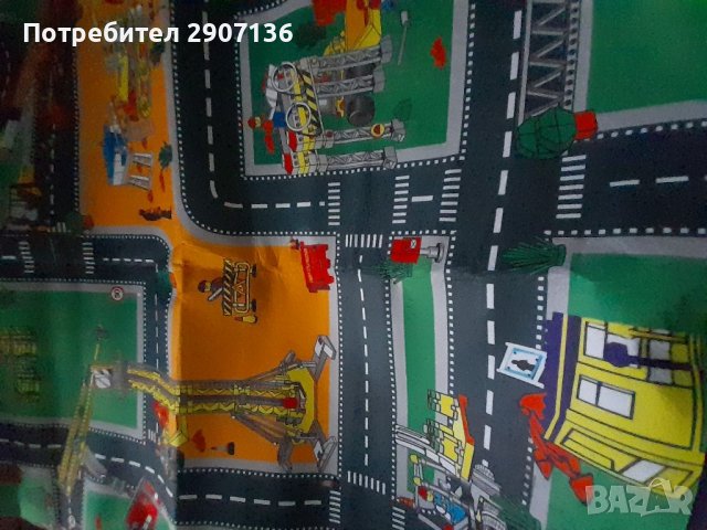 Килимче с улици, знаци, кръстовища- град с пет коли,размери на килимчето 80см.на70см., снимка 4 - Играчки за стая - 38696052