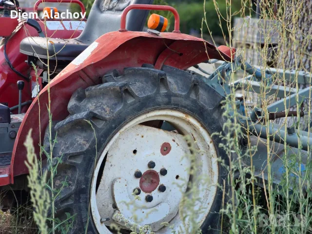 Японски трактор Yanmar YM1720D (4х4) – Пълен комплект с инвентар и ДОКУМЕНТИ!, снимка 4 - Селскостопанска техника - 55777396