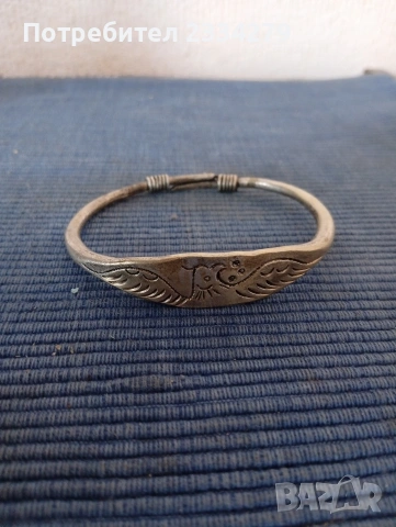 Автентична гривна ръчно изработена с декорирана птица 