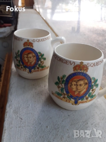 Лот от две английски колекционерски чаши порцелан