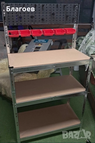 Работна маса с място за инструменти и перфорирана стена 142х38х78см. / Маса за инструменти с рафтове, снимка 2 - Куфари с инструменти - 52214972
