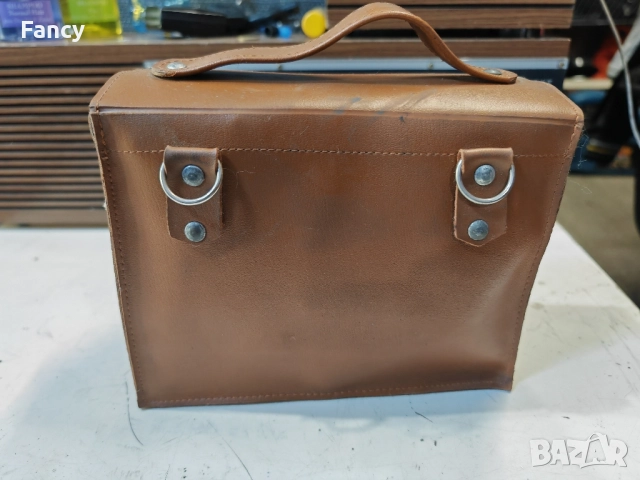 Стара авто-аптечка, снимка 2 - Антикварни и старинни предмети - 51826490