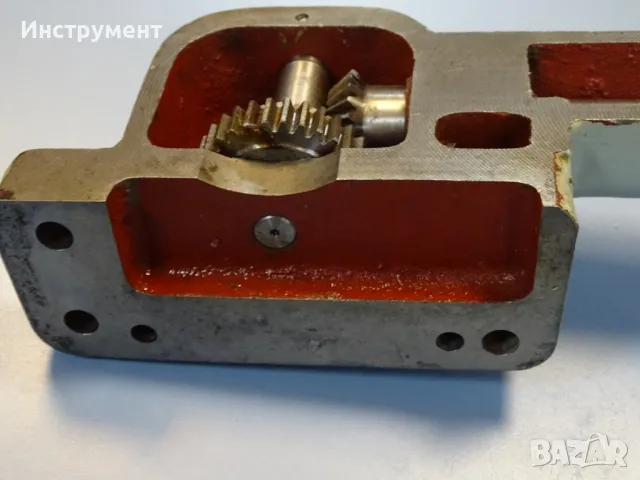 Въртящо-делителен механизъм за фреза TOS Typ POB 32 CSSR, снимка 5 - Резервни части за машини - 49138045