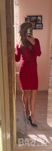 Червена рокля, снимка 2 - Рокли - 40677851
